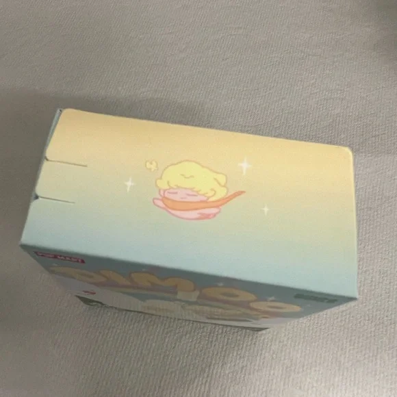 Dimoo Keychain - Shielded - Picture 3 of 4